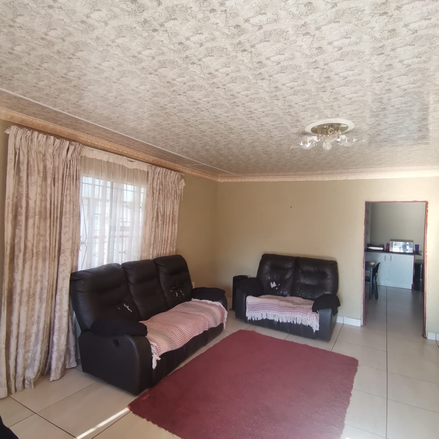 2 Bedroom Property for Sale in Lethlabile North West
